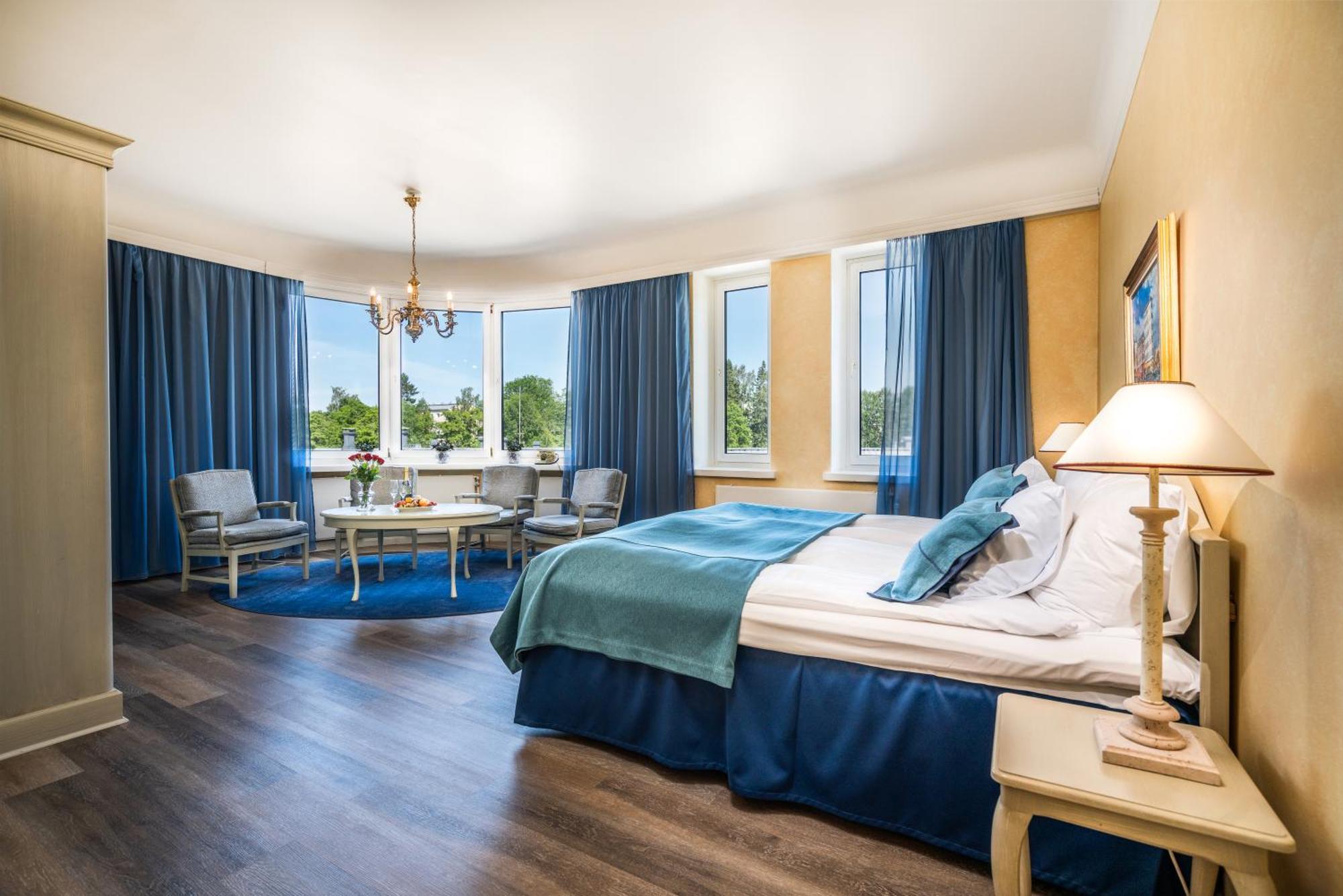 Hotel Astor Βάασα Εξωτερικό φωτογραφία